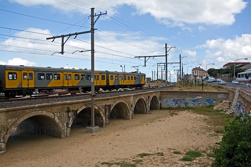 This train has just left Kalk Bay on its way to Simons Town.
