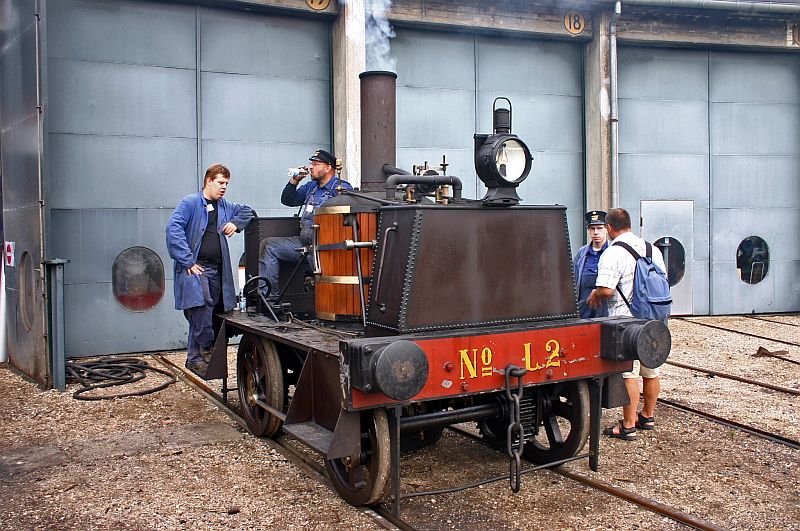 Still a drink before the work begins - No. L2 in front of the depot of the Odense Railway museum.