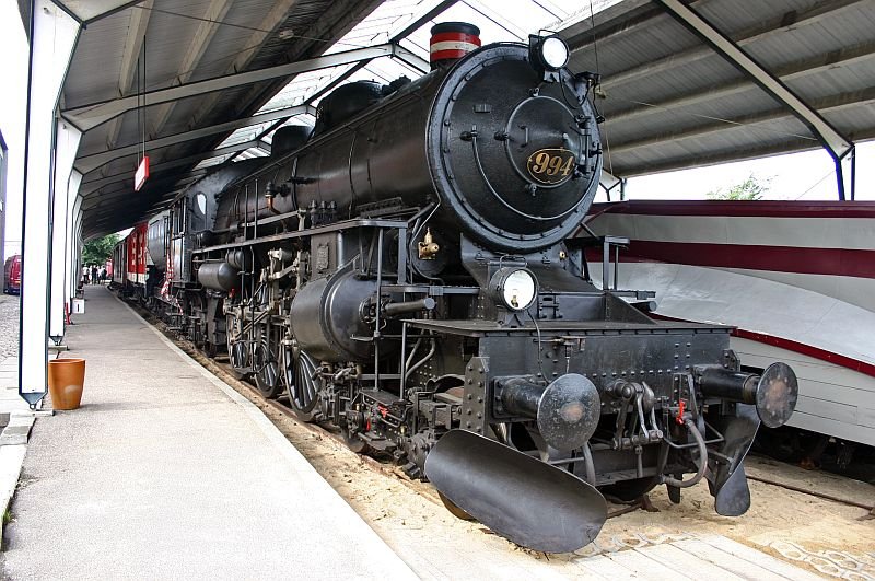 The No.994 stands in another part of the museum.