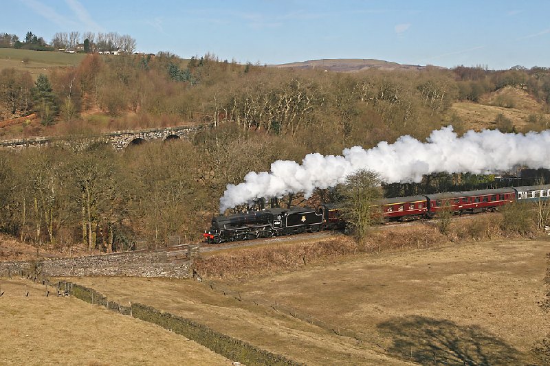 44781 is seen side-on with Lumb viaduct - D Rodgers 9 Mar 2010