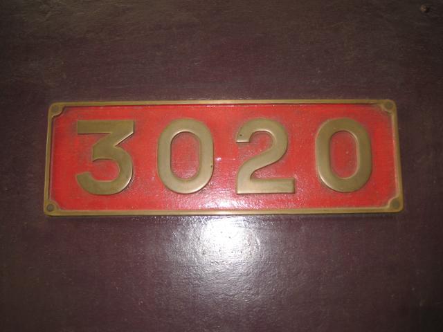 Cabside number plate - clearly Trainman has not visited Nairobi yet on a souvenir hunt...