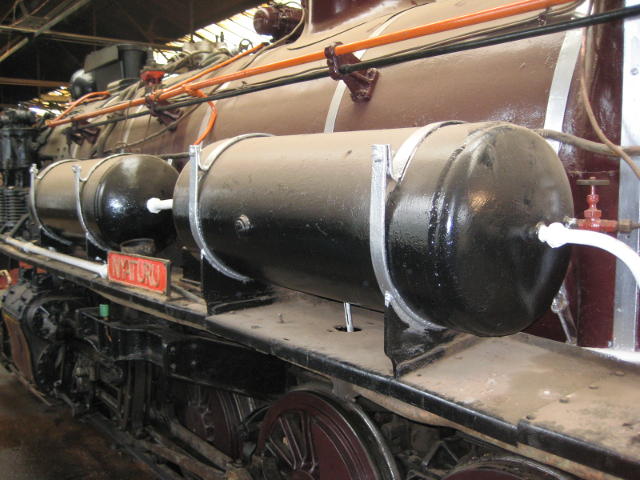 The air tanks have finally been repainted a sensible colour!