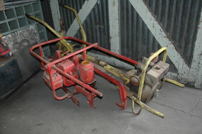 Two very valuable pieces of track laying equipment kindly passed on from the SANRASM old site. This will certainly help us to fasten and loosen track screws and speed up that process. Just have to get them operational once more.
