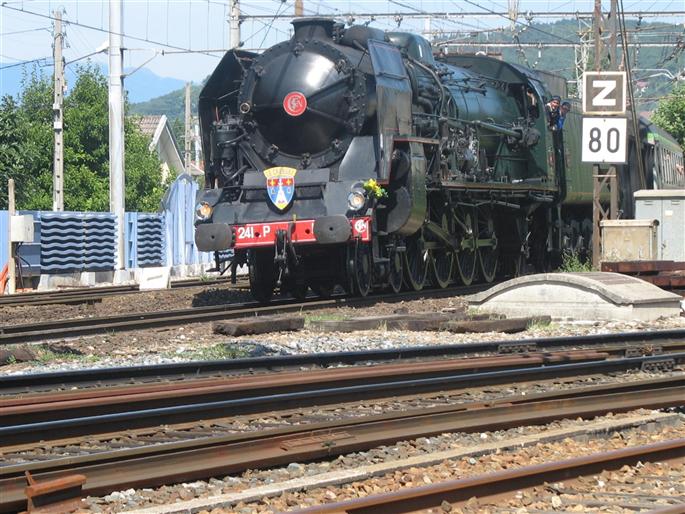 241P17-001.jpg
