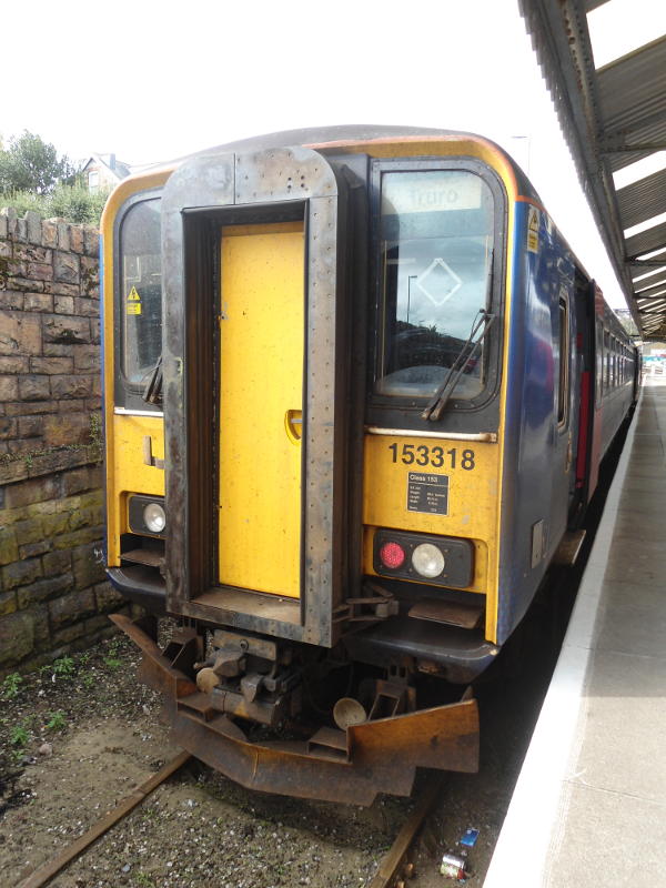 Class 153 stands in the bay platform at Truro Station