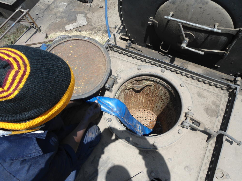 Filling the front water tank