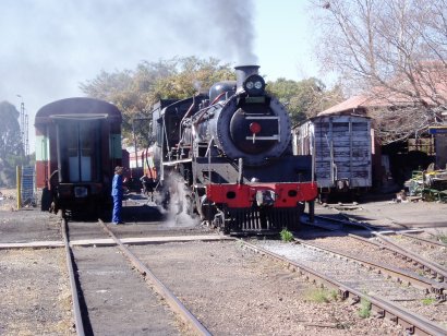 Cleaning fire - 3664<br /><br />Photo by John Ashworth 29/07/07