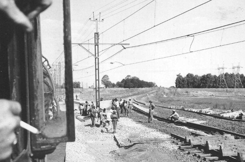 Old on the right and new on the left! Our 15CA is now making history as the first steam hauled train over this section en route Capital Park from<br />Witbank.<br />1975