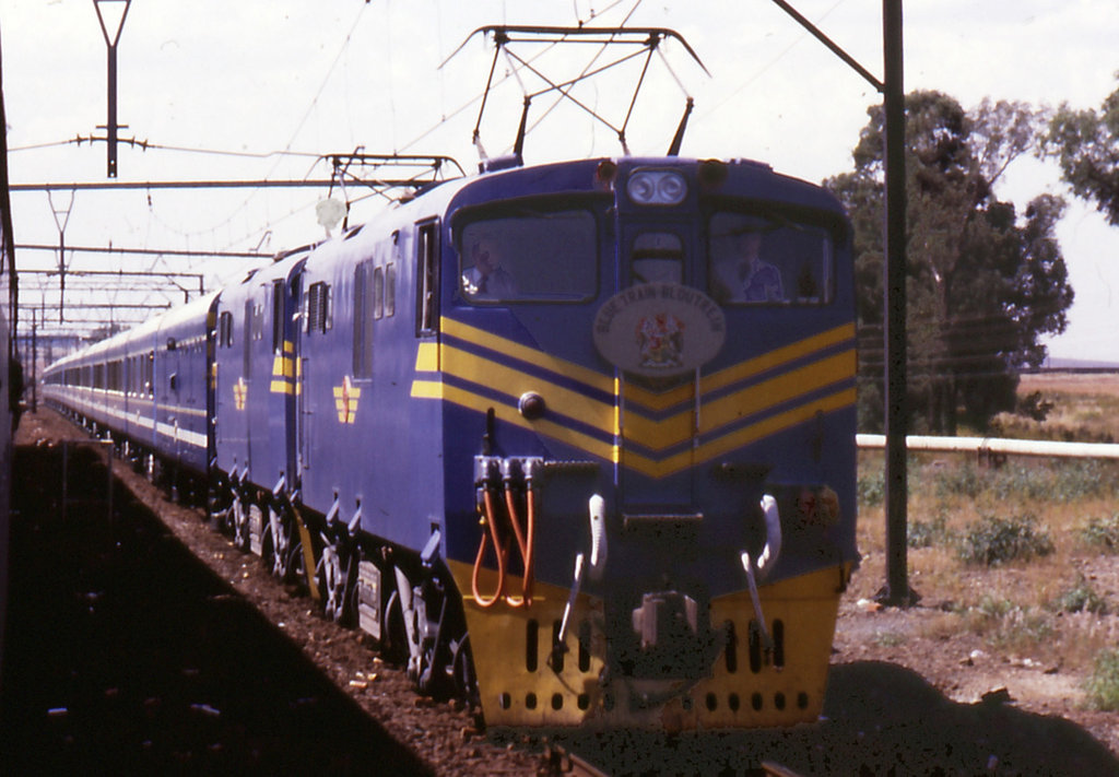 041blue train.jpg