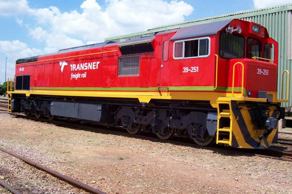 39 251