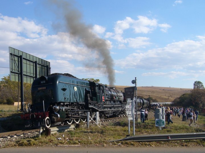 The passengers board at the Magaliesburg Hotel