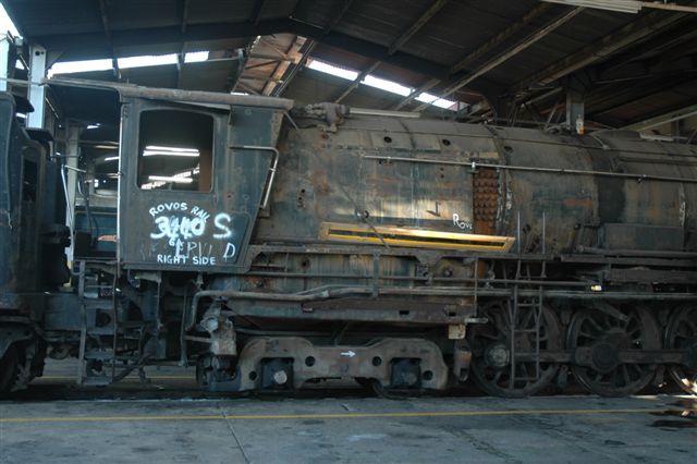 n the old 15M workshop at Capital Park shed, now used by Rovos Rail as a loco depot, we see 3440 awaiting her turn to be restored.