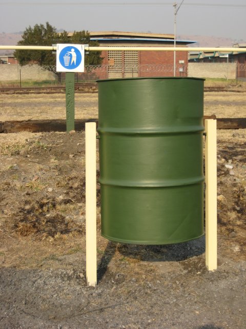 Rubbish bin on platform