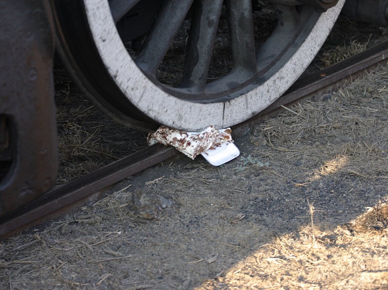 Slicing through.....<br /><br />K R Wilson-Smith 27/07/08