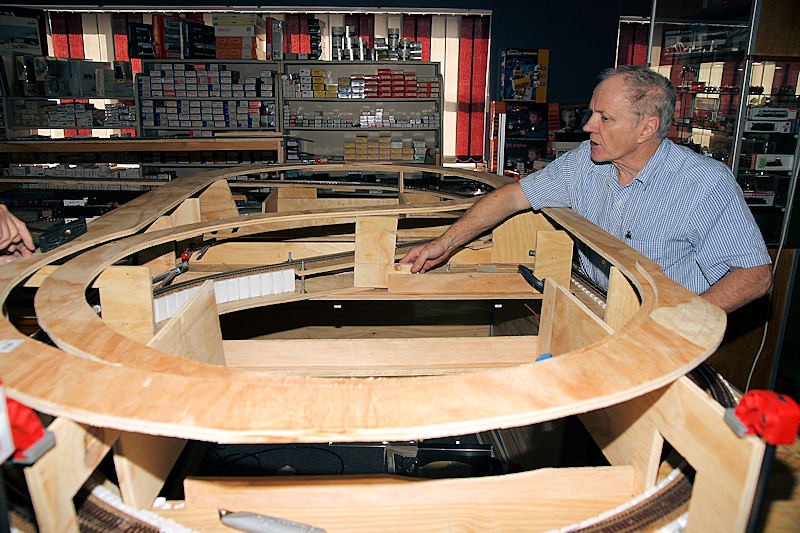 Photo 3 - Rail bed adjustment