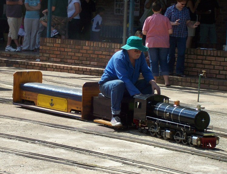 modeleng053.jpg
