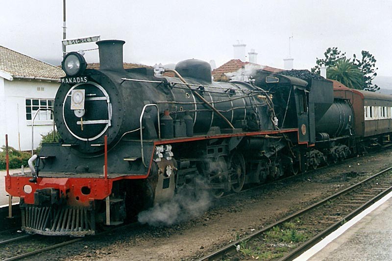 Makadas Class 24 at George station