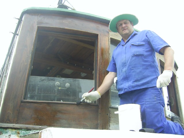 Charles Roux starts with the wheelhouse restoration, one hell of a hard job