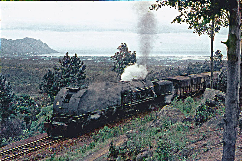 GEA Sir Lowry's pass October 1974.jpg