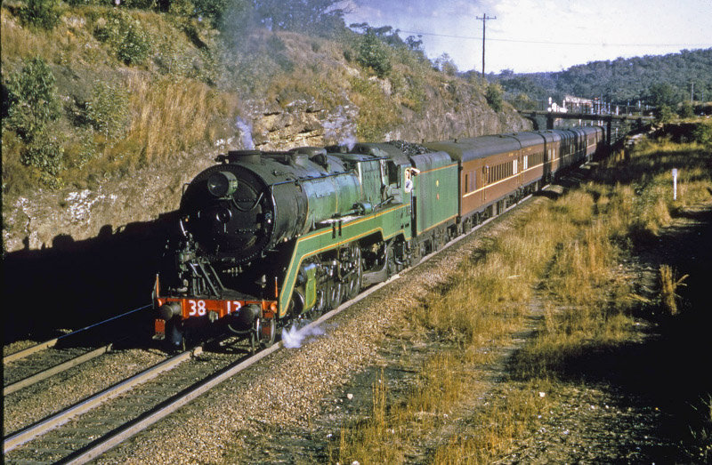 3813 71 FLYER Fassifern.jpg