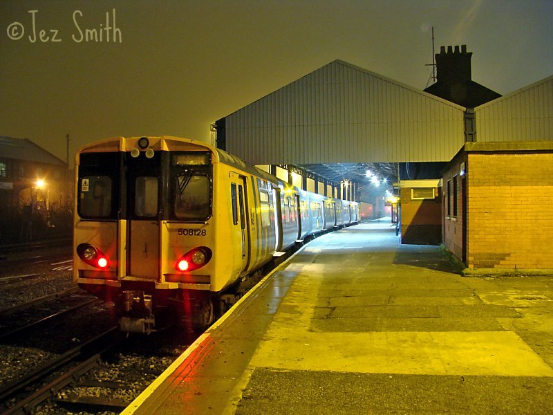 Second train for Liverpool - 06.28.