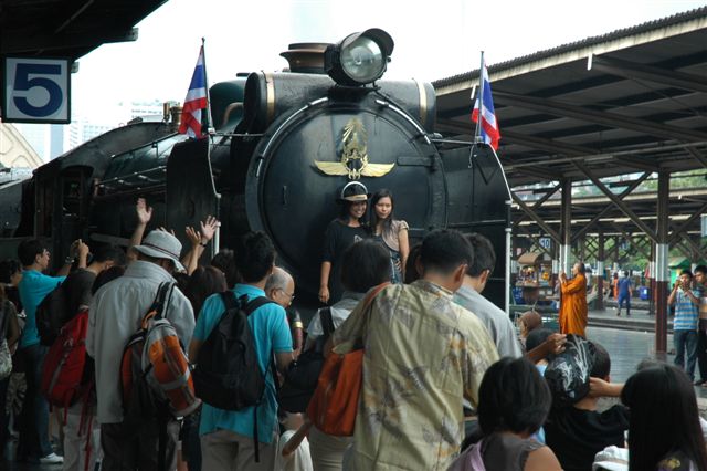 Everybody loves steam.