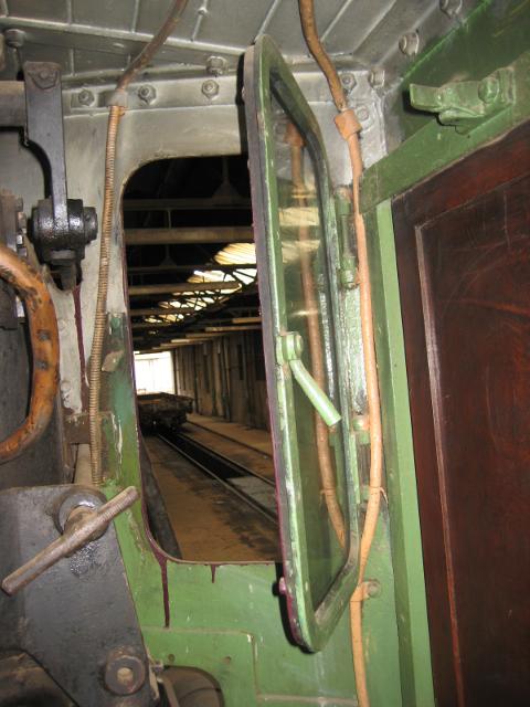I think 3020 is the only loco I've ever worked on where all the windows open fully and can be cleaned properly from inside the cab rather than having to walk along the running board outside