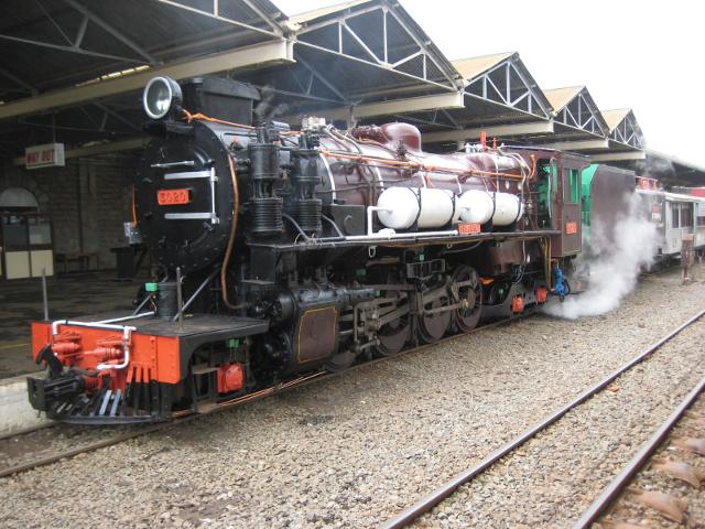3020 stands with her train in Nairobi Station