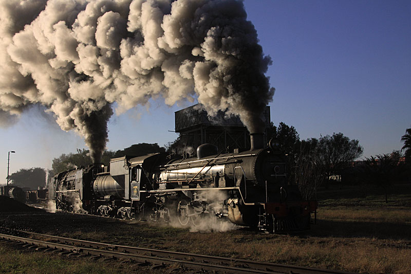 Opportunity was taken for the 24 to doublehead with the 15F for the first time ever
