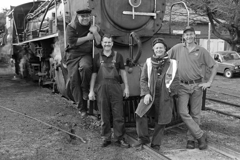 Crew lineup- Gabor, Frik, wedish fireman Berelowich and photo organiser Chris Janisch
