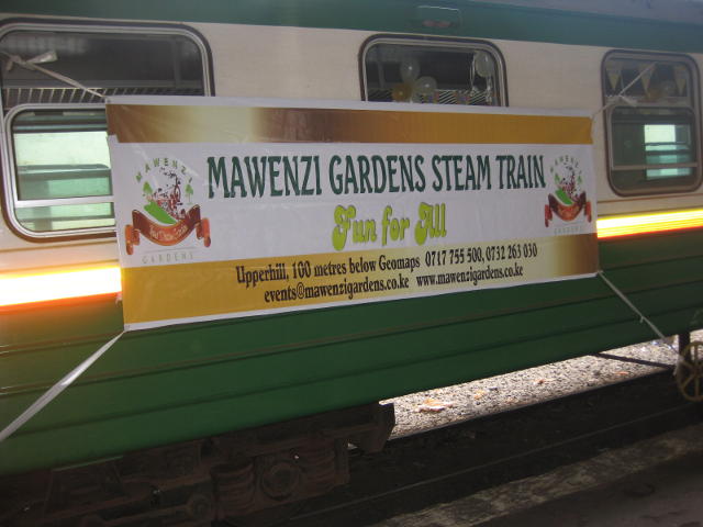 Sitter coaches in RVR livery