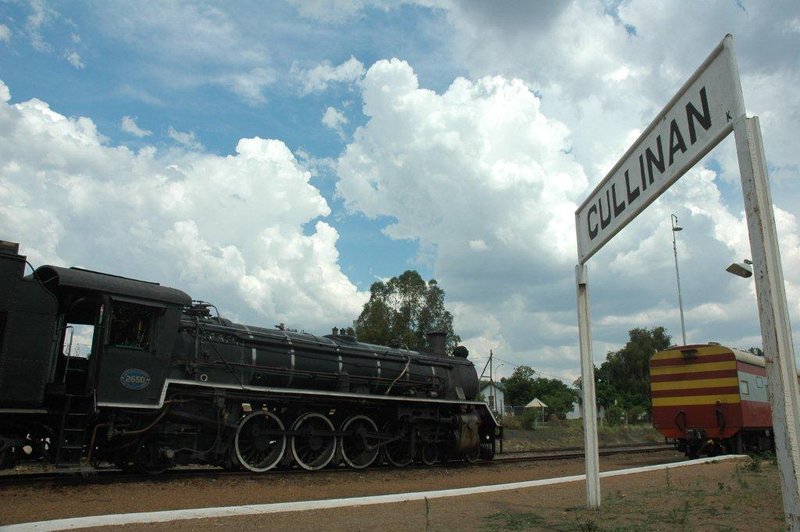 19D number 2650 rests on the second line, whilst the main train set stands clear of the station building. In a short while, the loco will couple on and push the train back to the platform and then off to Hermanstad