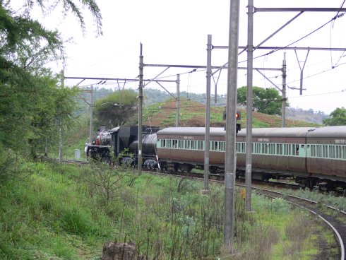 2650 hauls a Tshwane Xplorer<br /><br />Photo by Gareth Richards 27 Oct 2007