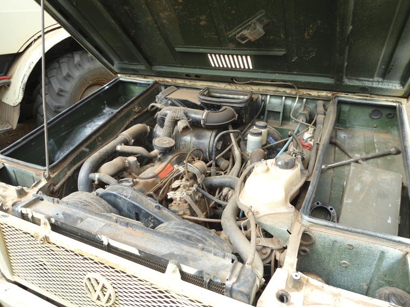 Plenty of storage space in the engine compartment