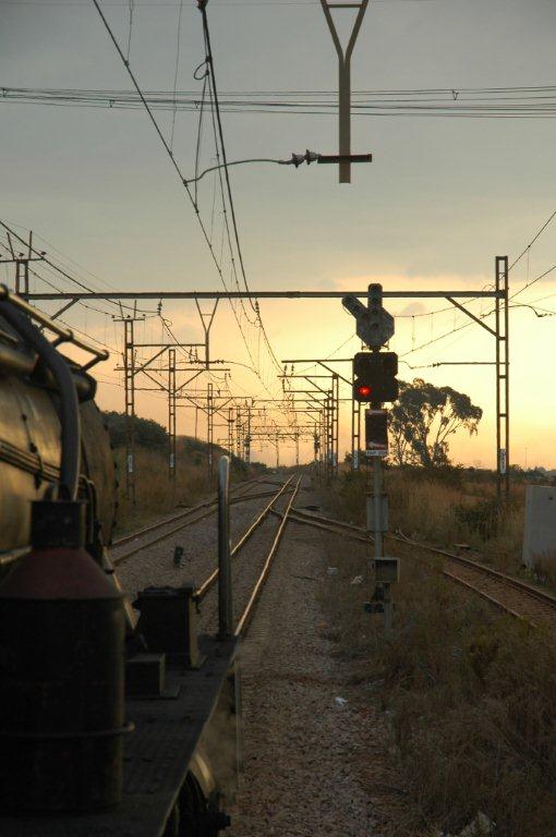 A long wait at the signal at Panpoort whilst Pilot working is in operation, such lengthy delays of up to 45 minutes can become commonplace. Once past here, however, it is a clear run home.