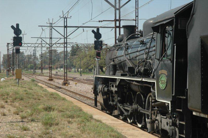 Rayton station and the 24 awaits the signal to set her off towards Cullinan.