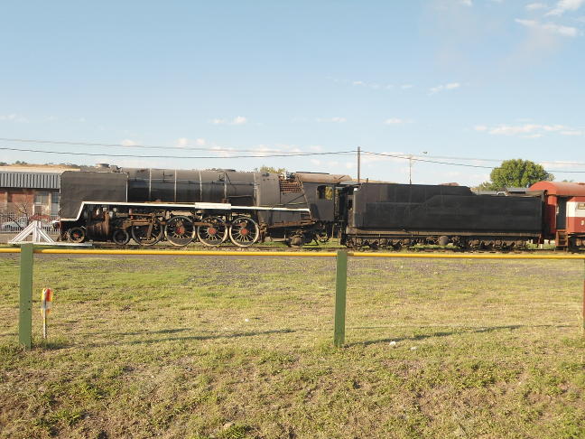 15F 3094 stands by the gate at Hermanstad