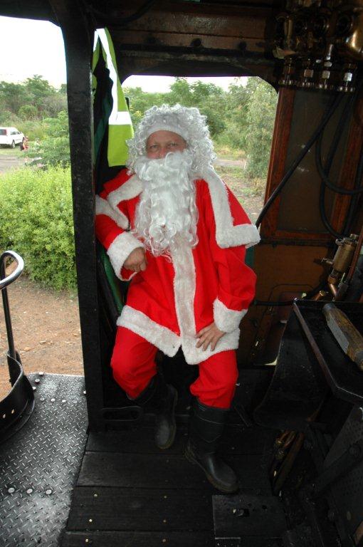 Last train of the year and Nathan had to assist with the Santa bit! Seen here sweating away in the 19D at Cullinan