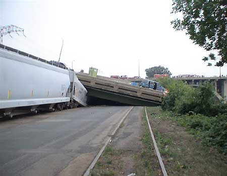Minneapolis bridge collapse