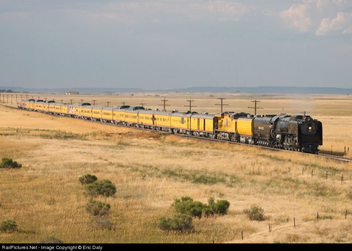 Making track speed of 60+mph, the southbound Denver Post special races toward Denver.<br /><br />Photo by Eric Daly, July 21, 2007