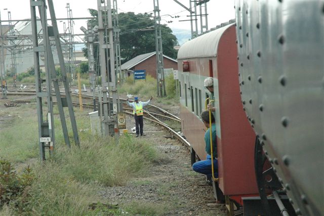 "Hokaai" at Hercules. The yard shunter brings the train to a halt, so as to confirm the line the FOTR train will be requiring. Soon these movements will become a regular feature of operations when the final relocation to the new site takes place.