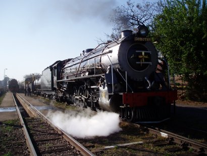 Reefsteamers' 15CA number 2056 at Capital Park<br /><br />Photo by John Ashworth August 2007