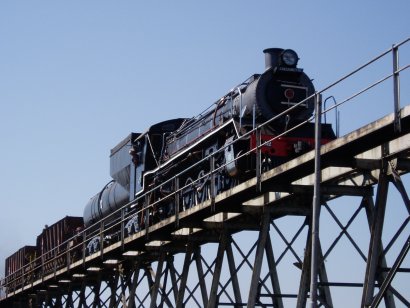 2650 comes back down the coal stage at Capital Park<br /><br />Photo by John Ashworth August 2007