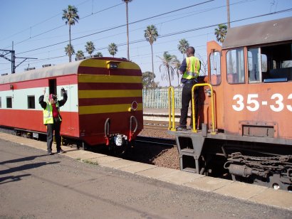 Coupling, coupling...<br /><br />Photo by John Ashworth 24/08/07