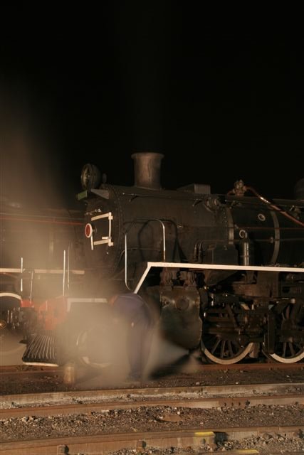 Gabor lubricates the loco