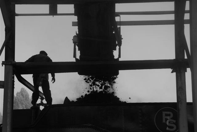 While 2650 provides, 2056 receives a top-up at the coalstage.