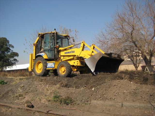 Filling the dip between the eastern and western platforms