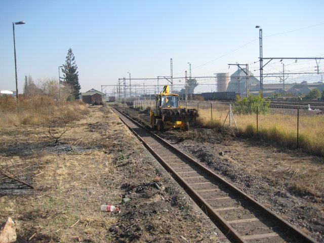 Clearing the ground by the eastern headshunt