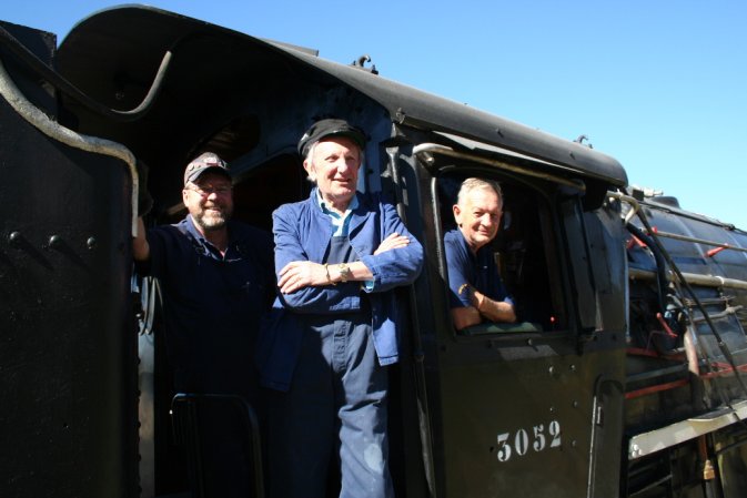 Driver Cliff and Fireman John with David at Ficksburg<br /><br />Photo by (?) April 2006