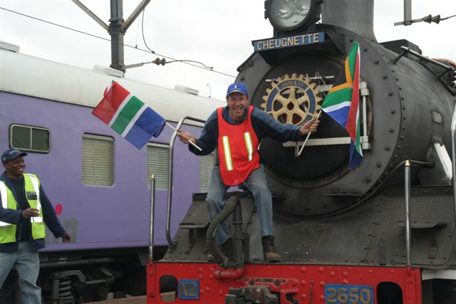 Flag thief- Chris is encouraged by John Madisha!